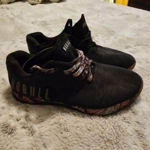 Womens 8.5 NOBULL training shoes